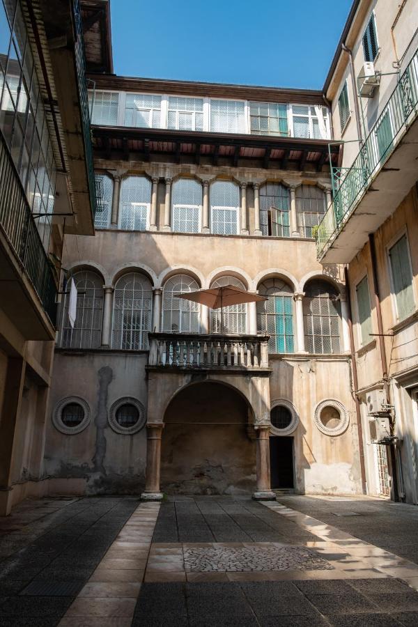 Boutique Apartment Ca Monastero เวโรนา ภายนอก รูปภาพ